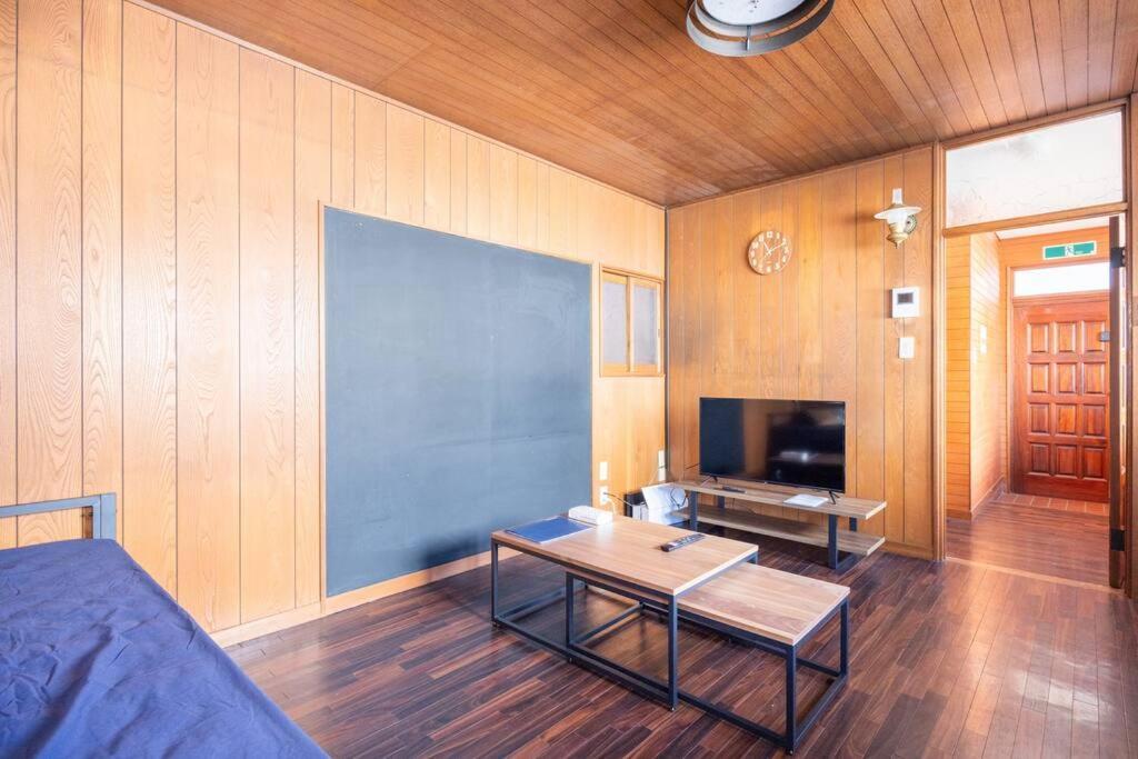 Apartmán アンドステイ仲池上2丁目 *